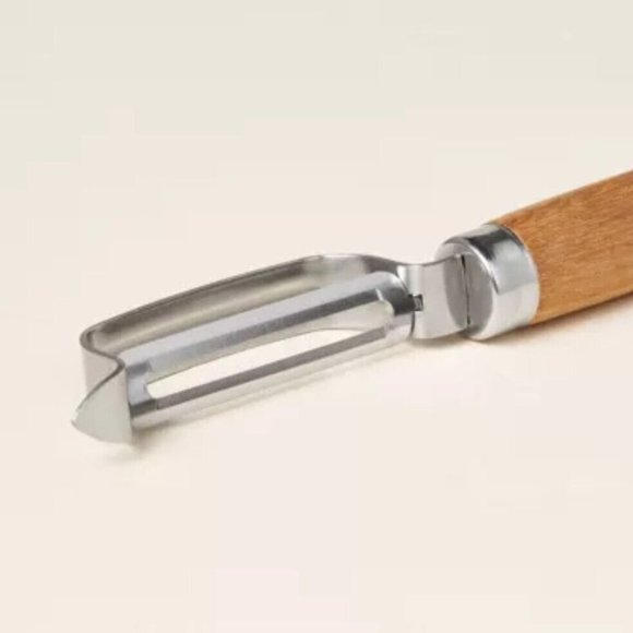 HEARTH HAND Magnolia Vegetable Peeler Wood Handle Stainless Steel Blade - Picture 2 of 3